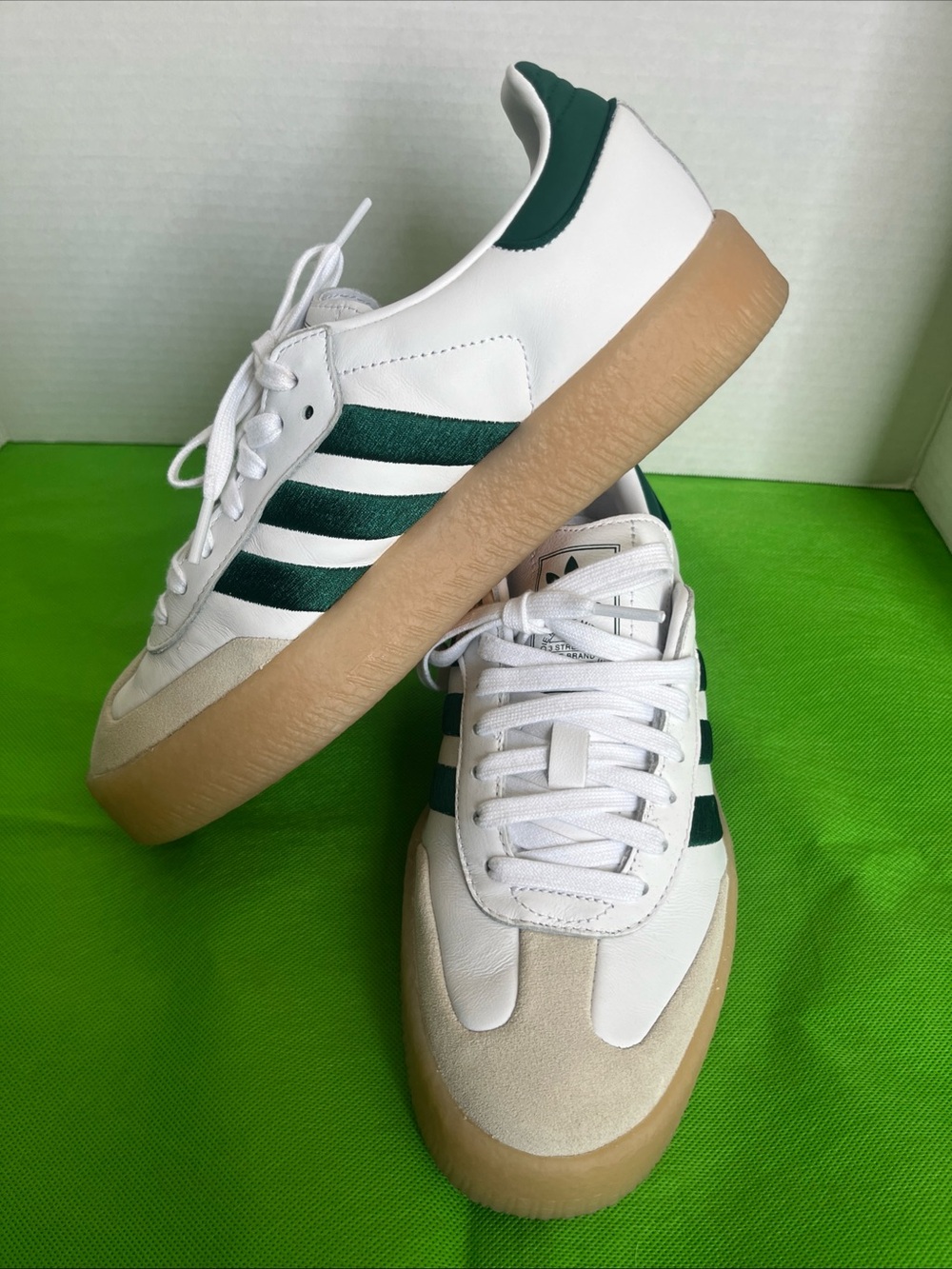 adidas samba White Sneakers with Green Stripes and Gum Sole size 9